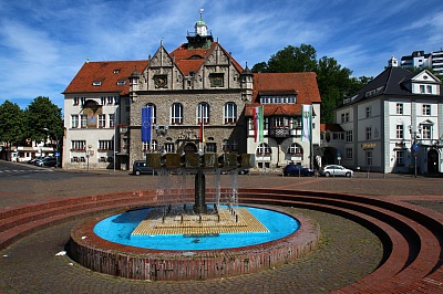 Bergisch_Gladbach_Rathaus..jpg