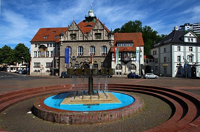 Rathaus_Bergisch_Gladbach.jpg