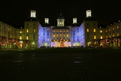 Schloss_Bensberg_Teilansicht.jpg