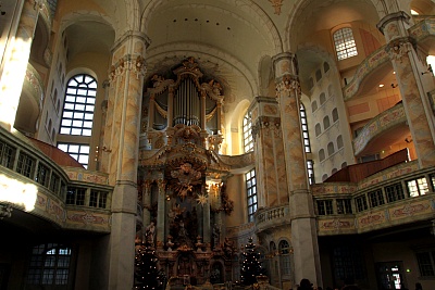 Dresden_In_der_Frauenkirche.jpg