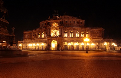 Dresden_Semperoper.jpg