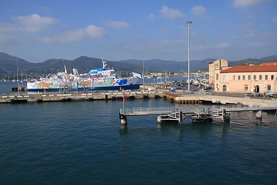 Faehranleger_Portoferraio.jpg