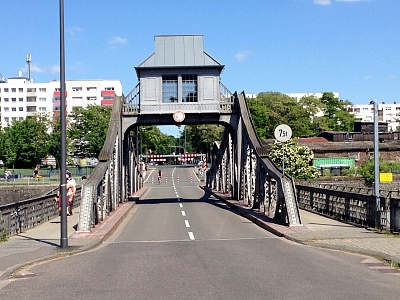 Deutzer_Drehbruecke.jpg