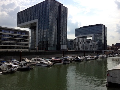 Kranhaeuser_Rheinauhafen.jpg