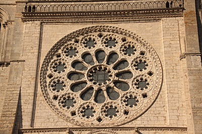 Chartres_Kathedrale_Rosette.jpg