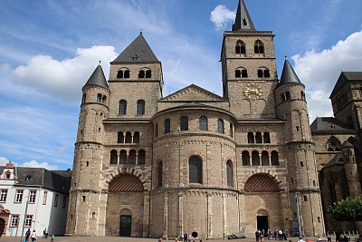 Dom_Trier.jpg
