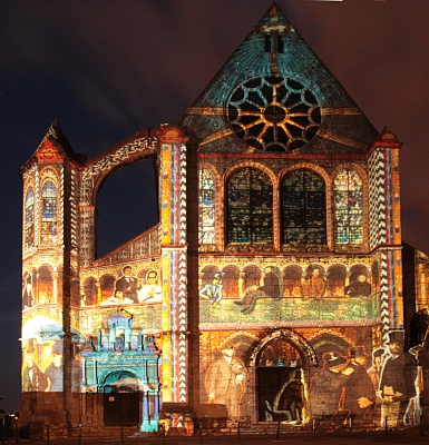 Kirche_Chartres.jpg