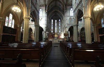 Kirche_in_Amsterdam.jpg
