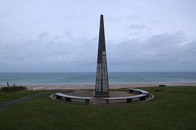 Denkmal_Collville_Normandie.jpg