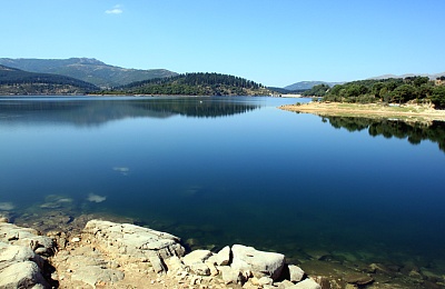 Lago_alto_di_Flumendosa_Sardinien.JPG