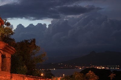Blick_auf_Arbatax_Sardinien.jpg