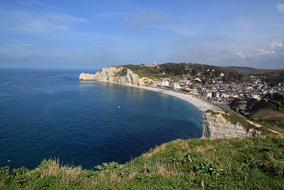 Blick_auf_Etretat.jpg