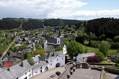 Blick_von_Burg_Reifferscheid.jpg