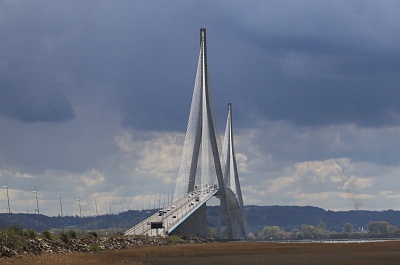 Pont_De_Normandie.jpg